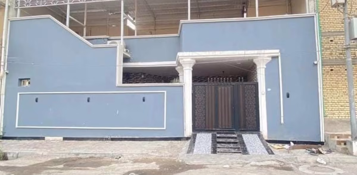 بيت طابقين للبيع في دور الصحة خلف مدارس الفراهيدي