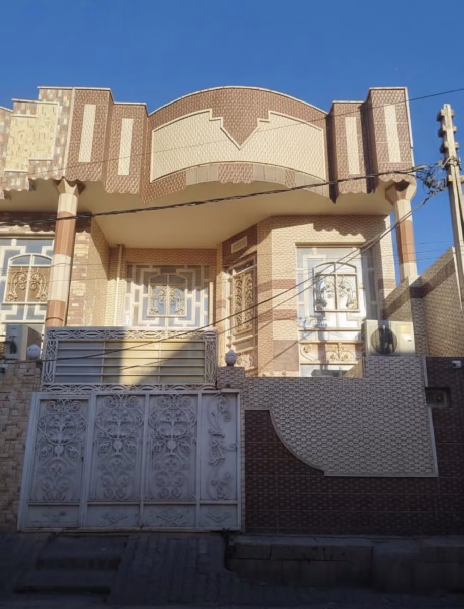 عقار طابقين للبيع